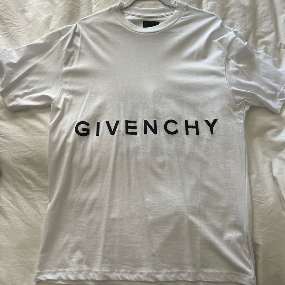 Givency Men’s XL White Tshirt